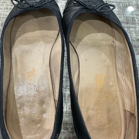 Authentic Chanel Flats - Picture 7 of 8